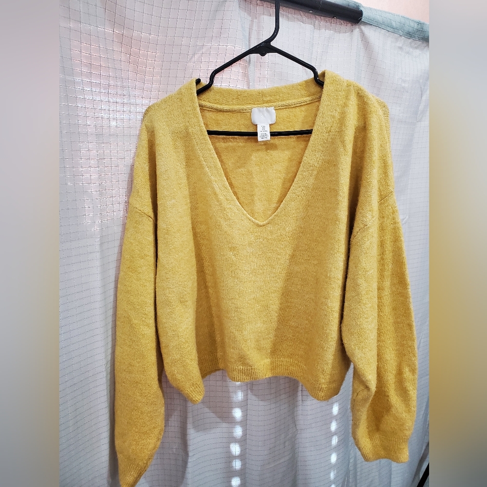 H&M Sweater